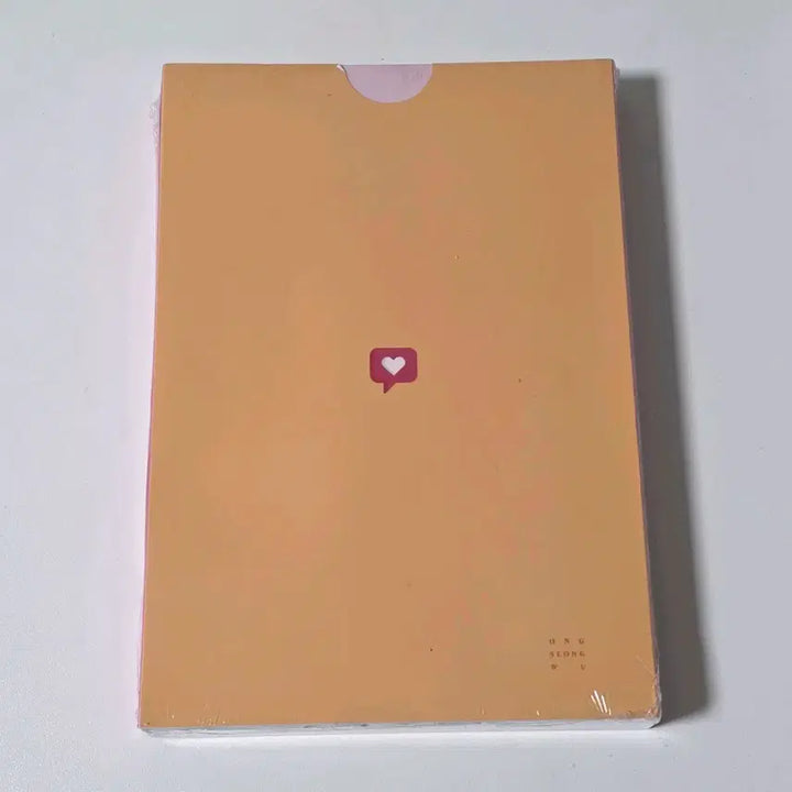 [BUNJANG] Ong Seong Wu Unsealed Photobook / 옹성우 포토북 미개봉 (공식 X)
