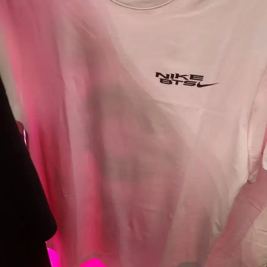 [BUNJANG] Nike x BTS Collaboration White T-Shirt / 나이키 방탄소년단 L 105 화이트