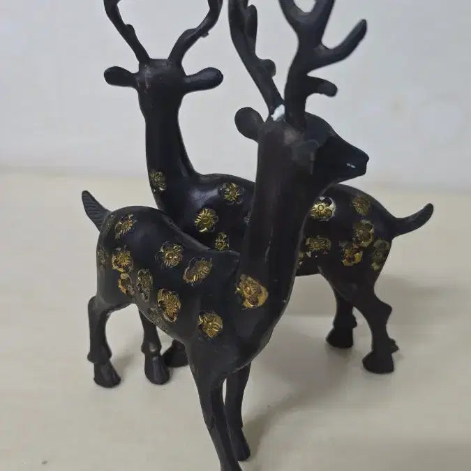 [BUNJANG] Bronze Pair of Deer with Floral Motifs / 청동 꽃무늬 사슴한쌍