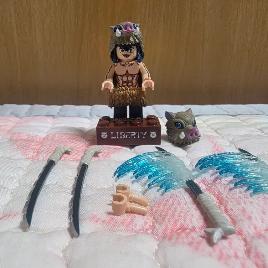 [BUNJANG] Demon Slayer: Kimetsu no Yaiba Inosuke Custom Lego Minifigure / 귀멸의 칼날 이노스케(구성품O) 레고 커스텀 미니피규어 판매합니다.