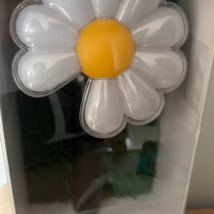 [BUNJANG] G-Dragon Daisy Bong Lightstick / 지드래곤 응원봉 데이지봉