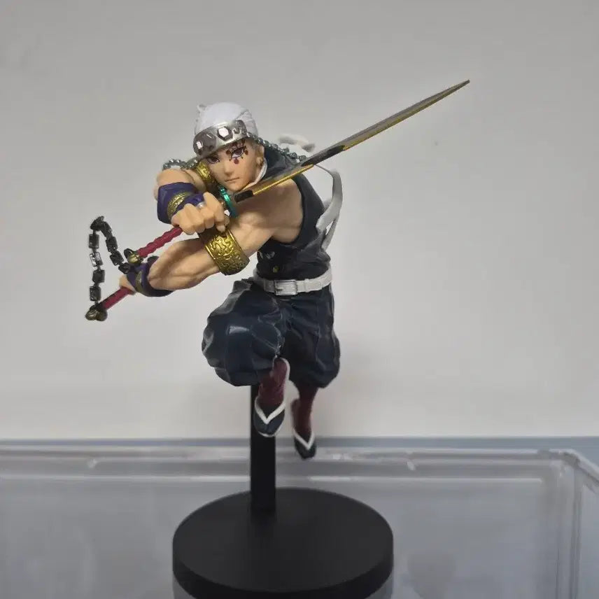 [BUNJANG] Demon Slayer Tengen Uzui Figure / 귀멸의칼날 텐겐 피규어