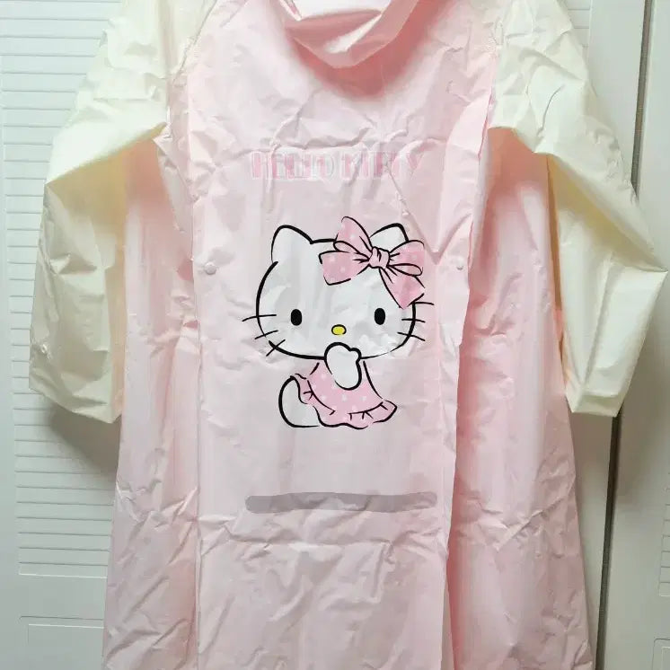 [BUNJANG] Hello Kitty Raincoat and Pouch Set / 헬로키티 우비+보관 파우치 세트 새상품