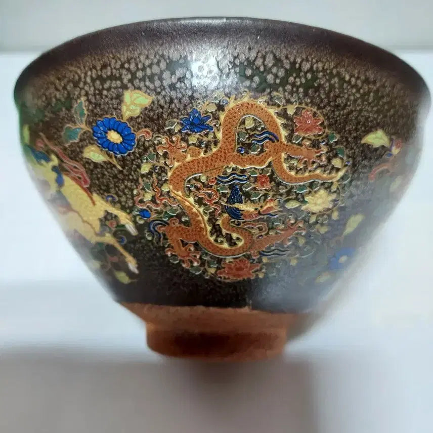 [BUNJANG] Antique Celadon Teabowl with Dragon and Phoenix Motif / 아름다운 골동품 다완