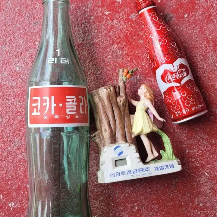 [BUNJANG] Coca-Cola 1 Liter Heart Bottle Shinhan Bank Commemorative Edition / 코카콜라 1리터 하트병 신한은행 개업기념