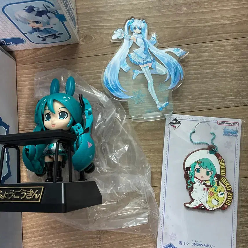 [BUNJANG] Hatsune Miku Goods Bundle Set / 하츠네 미쿠 굿즈 일괄 판매