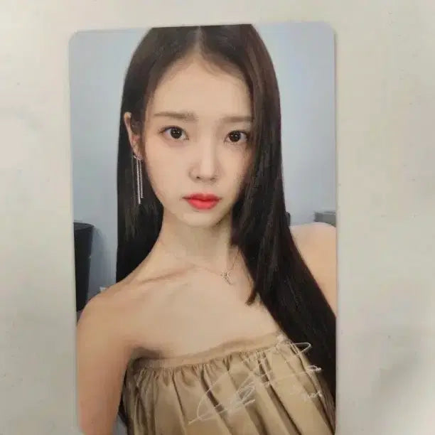 [BUNJANG] IU J.ESTINA Official Photocard / 아이유 제이에스티나 공식 포토카드