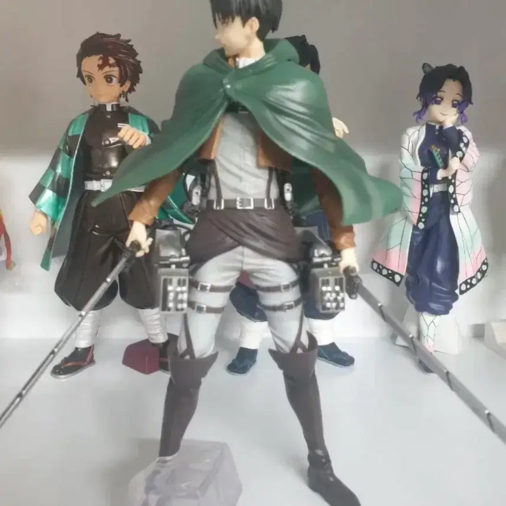 [BUNJANG] Attack on Titan Levi Figure B Prize / 택포 9) 진격의 거인 피규어 리바이 b상