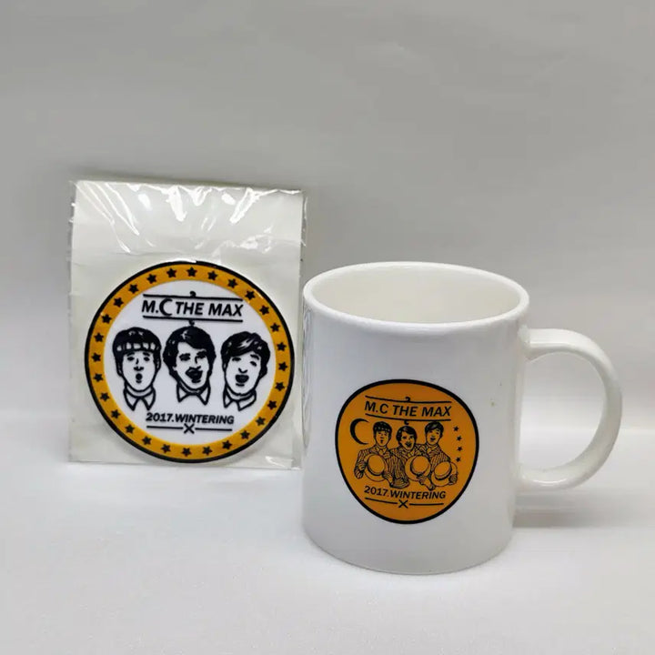 [BUNJANG] M.C THE MAX 2017 Wintering Tour Official MD Set (Mug Cup, Popsocket, Glow Stick) / [미개봉] 엠씨더맥스 2017 겨울나기콘서트 공식 MD 3종 세트