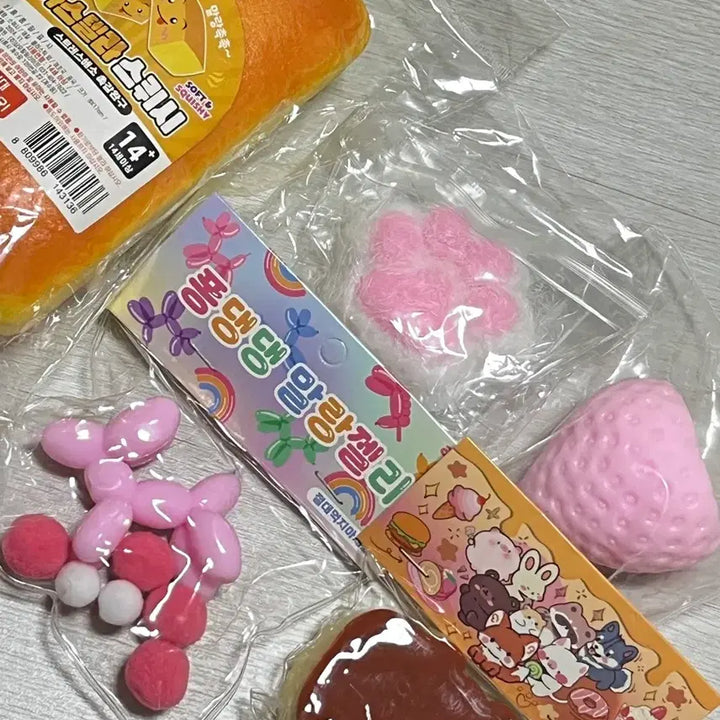 [BUNJANG] 5-Piece "Mellangyi" Castella Squishy Jelly Pudding Set / 일괄 동묘 말랑이 촉촉 카스텔라 스퀴시 빵 젤리 푸딩 세트