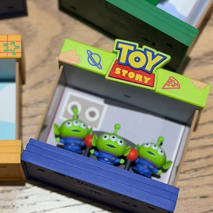 [BUNJANG] Disney Pixar Toy Story Alien LED Figure Set / 토이스토리 팝업 알린 + 포키부채