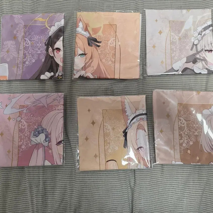 [BUNJANG] Blue Archive Aniplex Collaboration Multi-Cleaner &amp; Can Badge Bundle Set / 블루아카이브 애니플러스 콜라보 멀티클리너 및 캔뱃지 일괄 판매합니다.