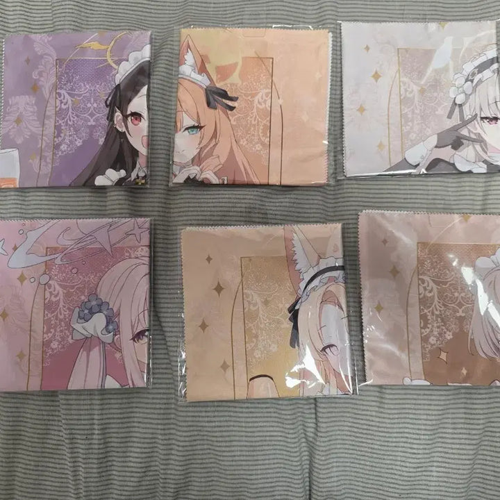 [BUNJANG] Blue Archive Aniplex Collaboration Multi-Cleaner &amp; Can Badge Bundle Set / 블루아카이브 애니플러스 콜라보 멀티클리너 및 캔뱃지 일괄 판매합니다.