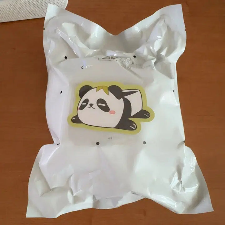 [BUNJANG] Pop Mart GONG Wandering Round 2 Plush Toy Card 2 Panda / 팝마트 GONG wandering round2 플러시 토이카2 판다
