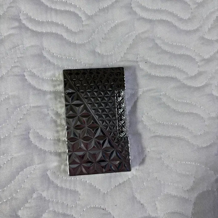 [BUNJANG] Dupont Silver Pattern Lighter / 은색 패턴 듀퐁