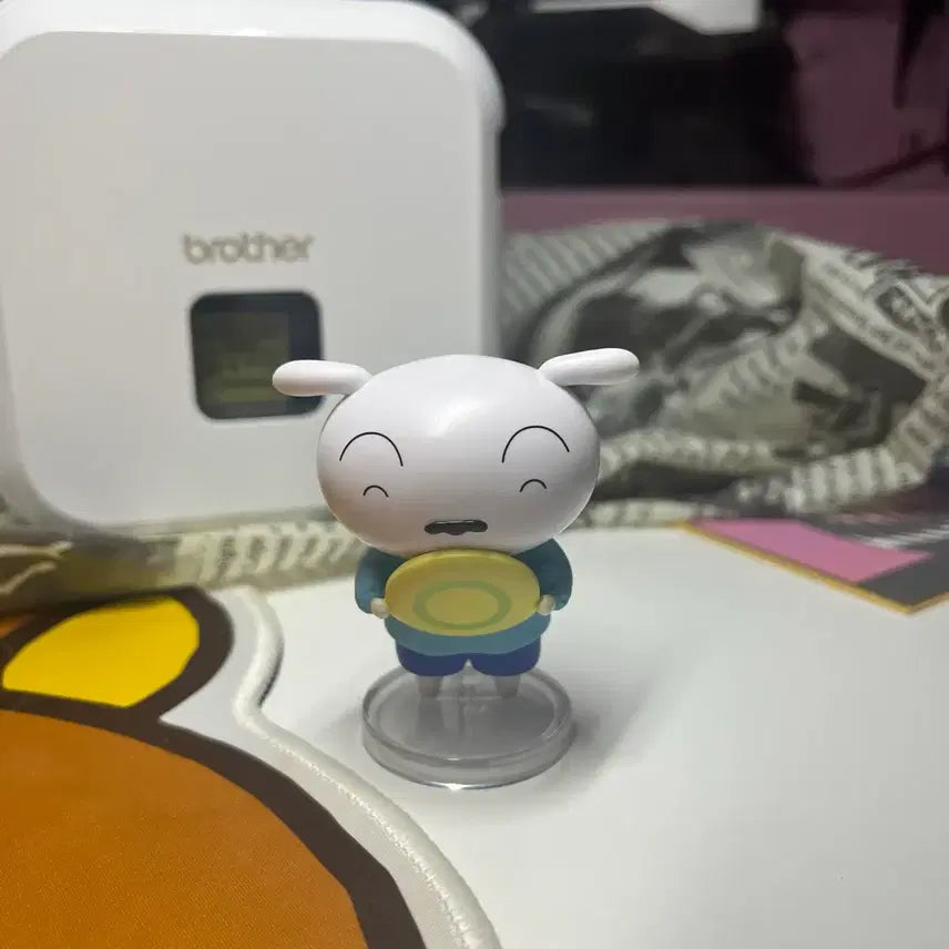 [BUNJANG] Crayon Shin-chan White Dog CGV Kindergarten Figure / 흰둥이 CGV 유치원 피규어 짱구는 못말려