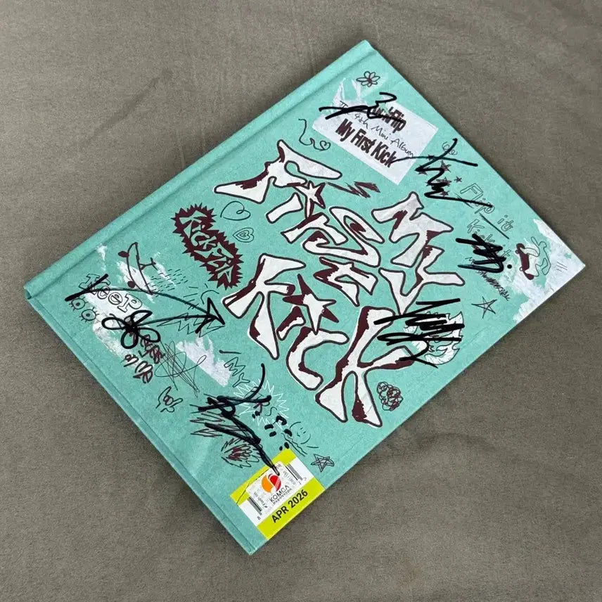 [BUNJANG] Kickflip Mini 4th Album Signed Album / 킥플립 미니4집 친필사인앨범
