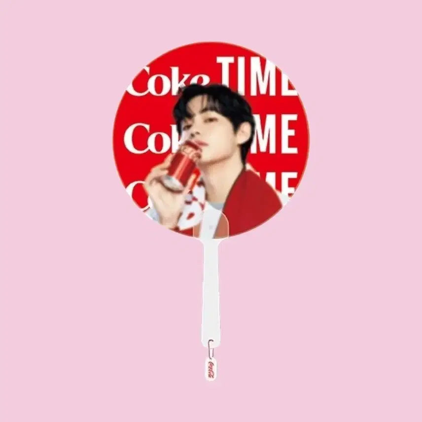 [BUNJANG] BTS V Coca-Cola Fan [Unsealed] Fan / 뷔 코카콜라 BTS 뷔 부채 미개봉 판매합니다.