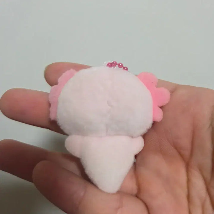 [BUNJANG] Tsuburana Hitomi no Doubutsuen Axolotl Eye Plush Keyring Strap / 츠부라나 히토미노 도부츠엔 눈알 인형 키링 스트랩 열쇠고리 우파루파