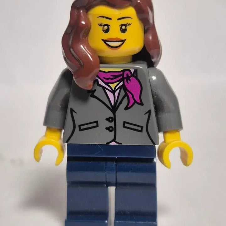 [BUNJANG] LEGO City Airport Flight Attendant Minifigure (Female) / 레고 시티 공항 승무원(여성) 스튜어디스 미니피규어