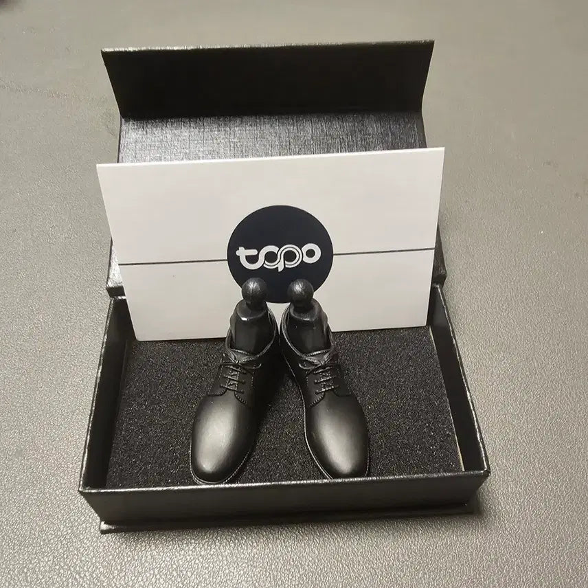 [BUNJANG] TOPO 12-Inch Figure Suit Shoes (Batman Wayne) / TOPO 토포 12인치 피규어 정장구두(배트맨 웨인)