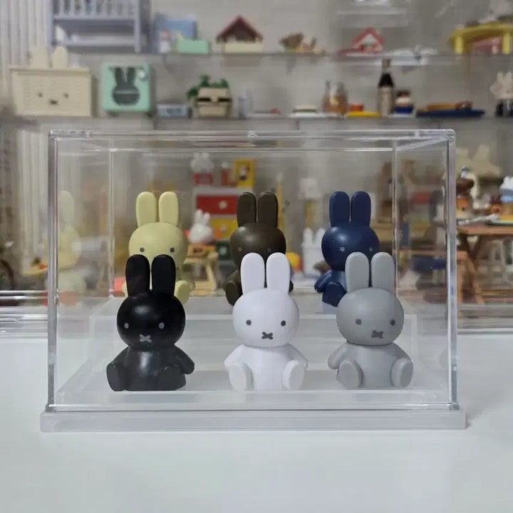 [BUNJANG] Miffy Figure Dark Solid Full Set with Display Case / 미피 피규어 _ 다크솔리드 풀세트 &amp; 전시용 케이스