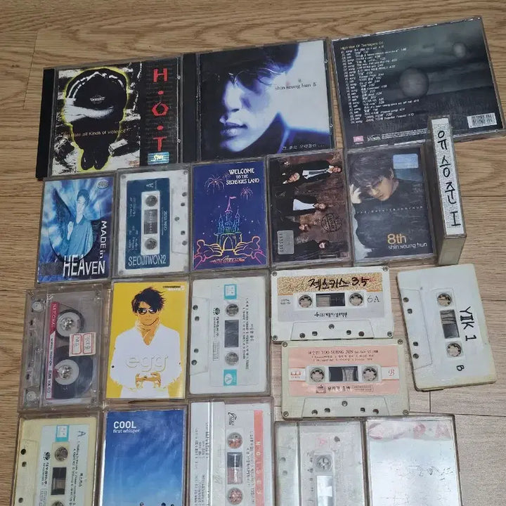 [BUNJANG] Cassette Tape &amp; CD Bundle (Approx. 71) / 카세트테이프&amp;CD(약73개)