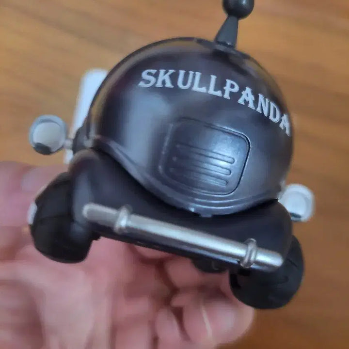 [BUNJANG] Pop Mart Skullpanda Happy Weekend Figure / 팝마트 팝카 행복한 주말 스컬판다