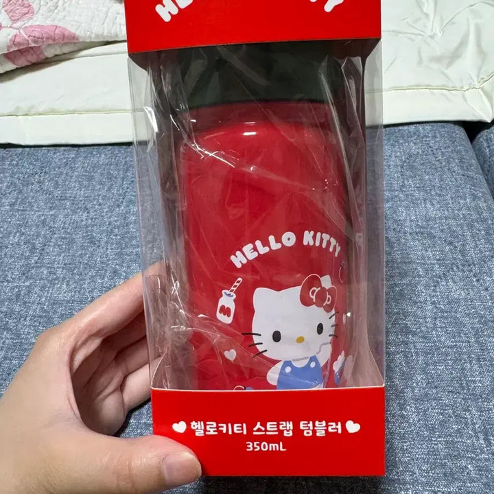[BUNJANG] Hello Kitty Strap Tumbler (Sealed) / 헬로키티 스트랩 텀블러 미개봉 새상품 판매중
