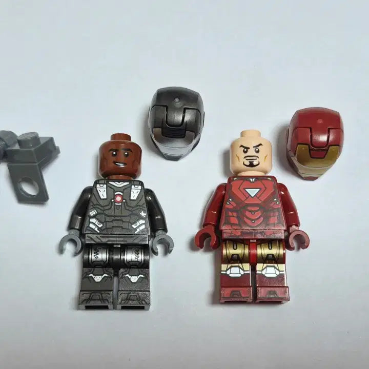 [BUNJANG] LEGO War Machine &amp; Mark VI Bundle Set / 레고 워머신 &amp; 마크6