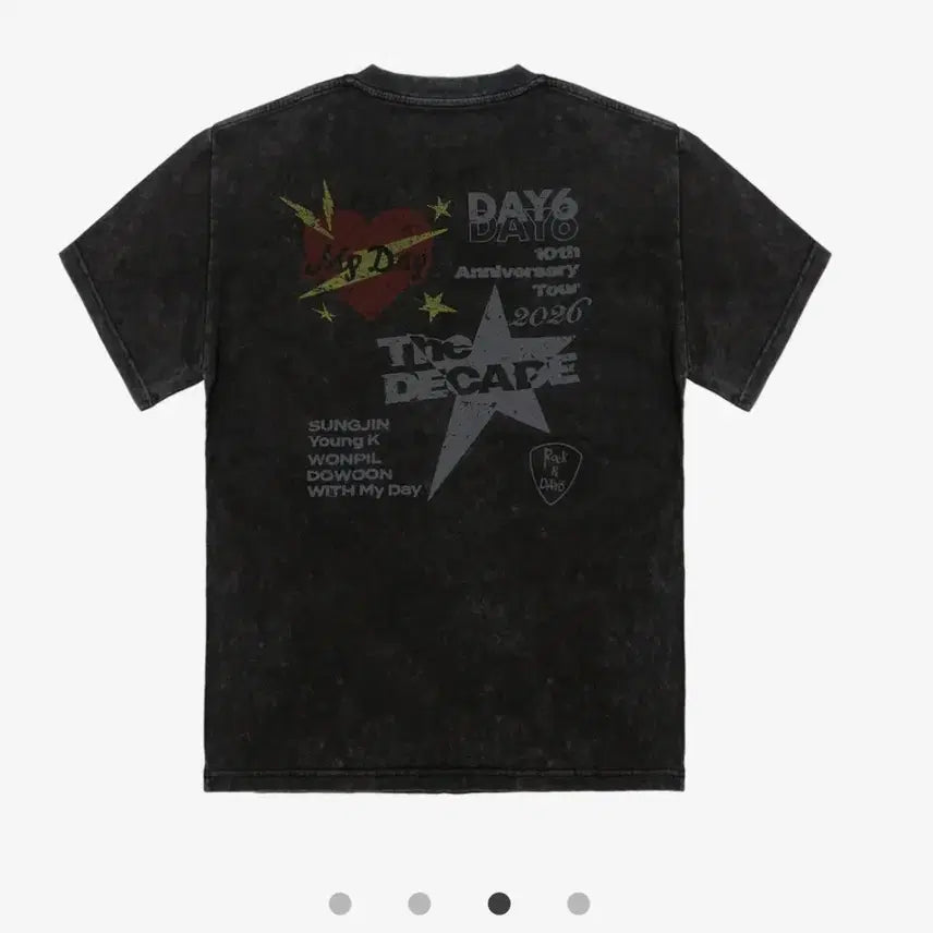 [BUNJANG] Day6 DECADE Japan MD T-shirt L / 데이식스 DECADE 일본 엠디 티셔츠 L