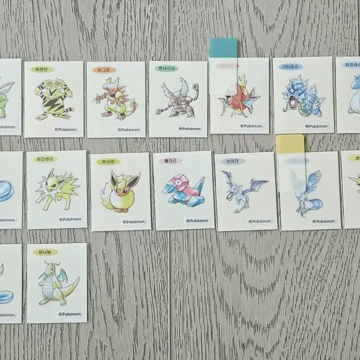 [BUNJANG] Artwork 84 Types Ttibusseal + Sealed Bulbasaur Ttibusseal Book / 아트워크 띠부씰 84종 + (미개봉)이상해꽃 띠부씰북