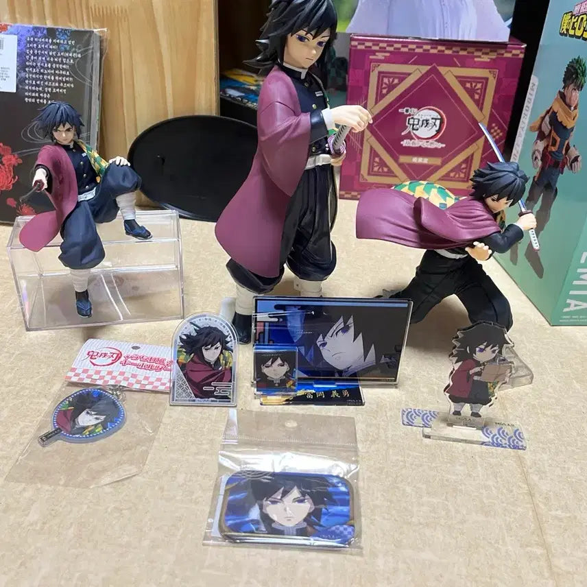 [BUNJANG] Demon Slayer Giyu Figure Bundle / 귀칼 기유 피규어 굿즈 일괄