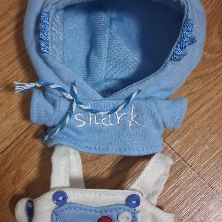 [BUNJANG] 10cm Doll Clothes Shark Overalls / 10cm 인형옷 상어 후드 멜빵 바지