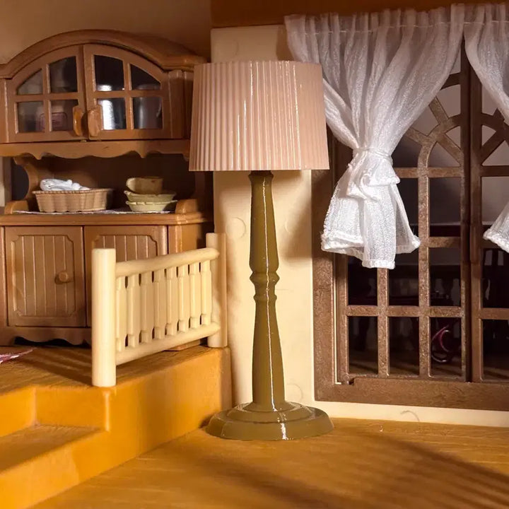 [BUNJANG] Sylvanian Families Adjustable Floor Lamp Stand / 실바니안 플로어 램프 스텐드 길이조절 가능