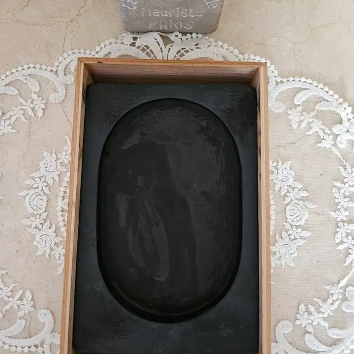 [BUNJANG] Vintage Paulownia Wood Box Calligraphy Inkstone (Haeyo-eum Engraved) / [고풍스러운 빈티지] 오동나무 상자 서예 중형 벼루 (해조음 각인 / 2
