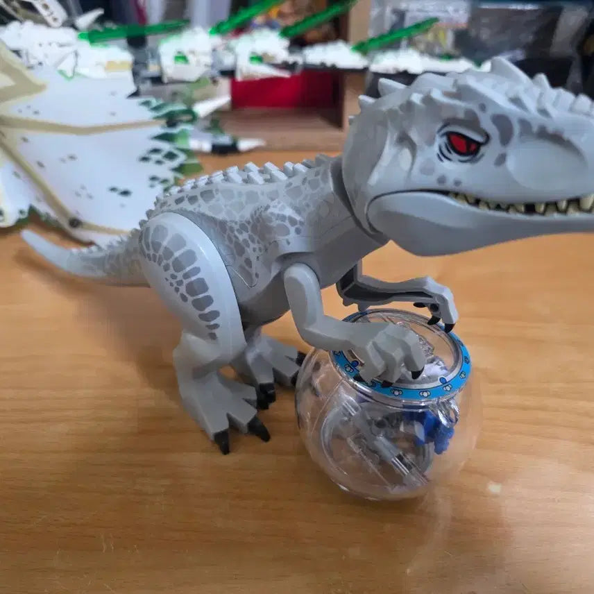 [BUNJANG] Lego Jurassic World Indominus Rex &amp; Gyrosphere Set / 급처)레고 인도미누스 렉스+자이로스피어