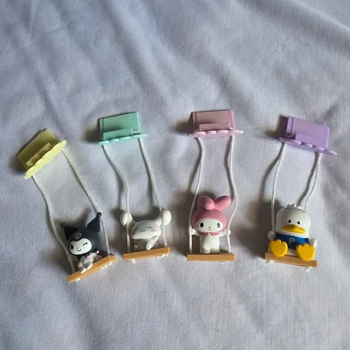 [BUNJANG] Sanrio Swing Gacha (No Capsule) / 산리오 그네 가챠 (캡슐x)