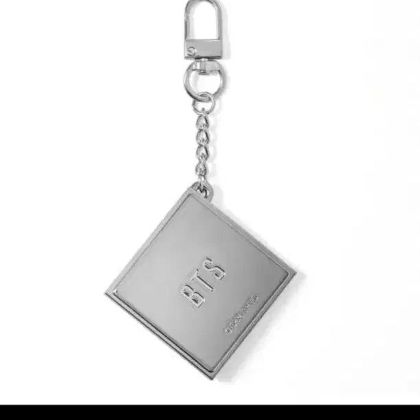 [BUNJANG] BTS Turntable Keychain Sealed / BTS 턴테이블 키링 미개봉팝니다