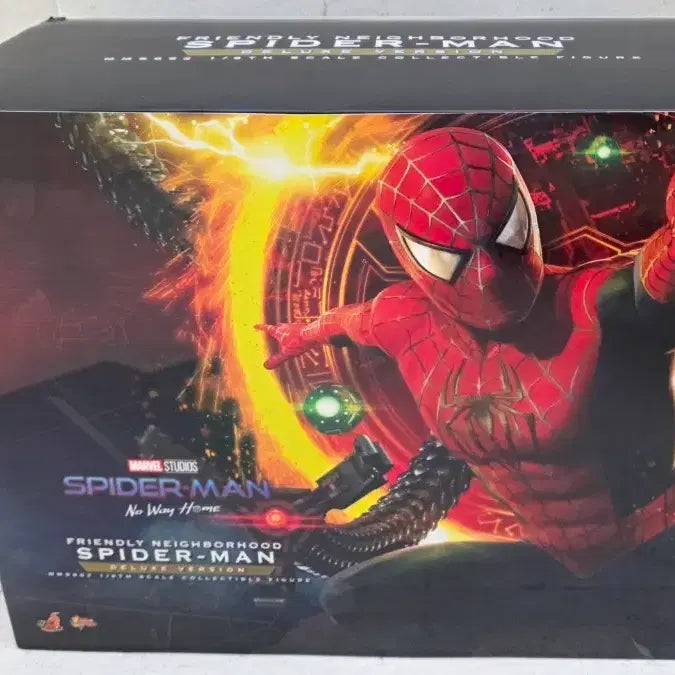 [BUNJANG] Hot Toys Friendly Neighborhood Spider-Man Deluxe with Sandman Diorama / 핫토이 친절한 이웃 스파이더맨 디럭스