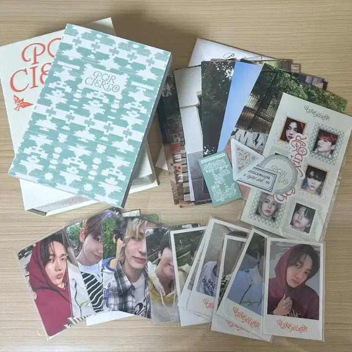 [BUNJANG] BOYNEXTDOOR Collected Book Vol. 2 + Poster Bundle Set / 보넥도 콜렉티드북+포스터 풀구성