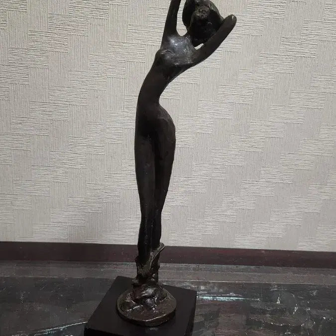 [BUNJANG] Nude Bronze Sculpture / 아담하고 작품성 있는 누드 브론즈작품