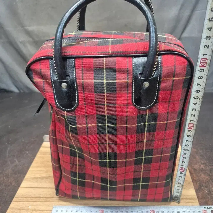[BUNJANG] 1980s Checkered Tote Bag, Thermos, and Picnic Case Bundle / 1980년대 체크 패턴 토트백과 보온병과 피크닉케이스 일괄