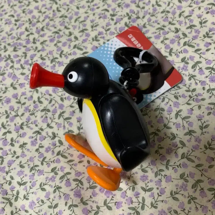 [BUNJANG] Pengu Flipping Penguin Figure Toy / 파닥파닥 움직이는 핑구 피규어 장난감