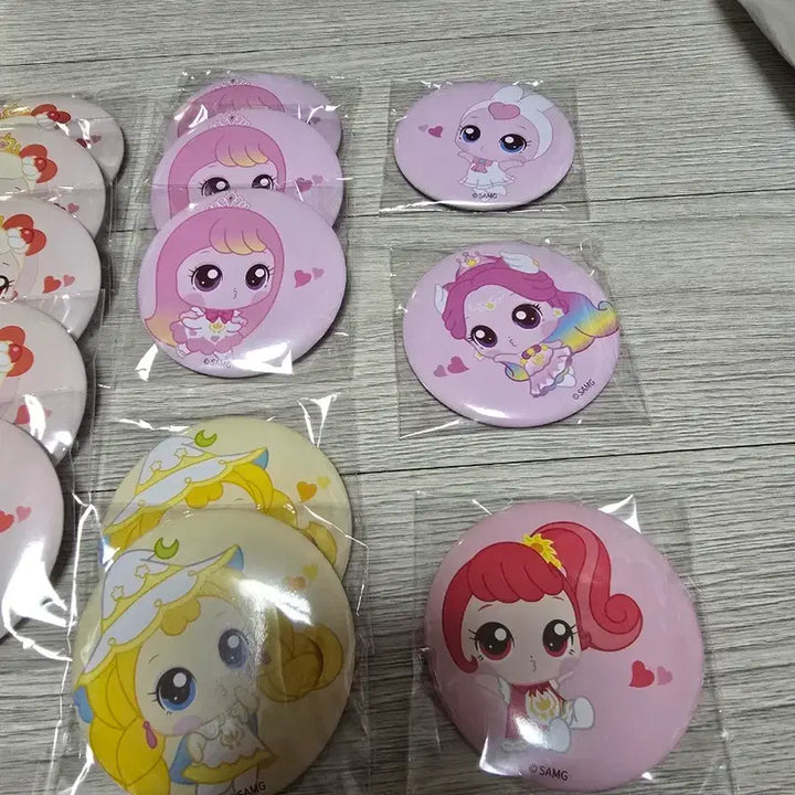 [BUNJANG] Tinyping Brooch Set / 티니핑 뱃지 판매