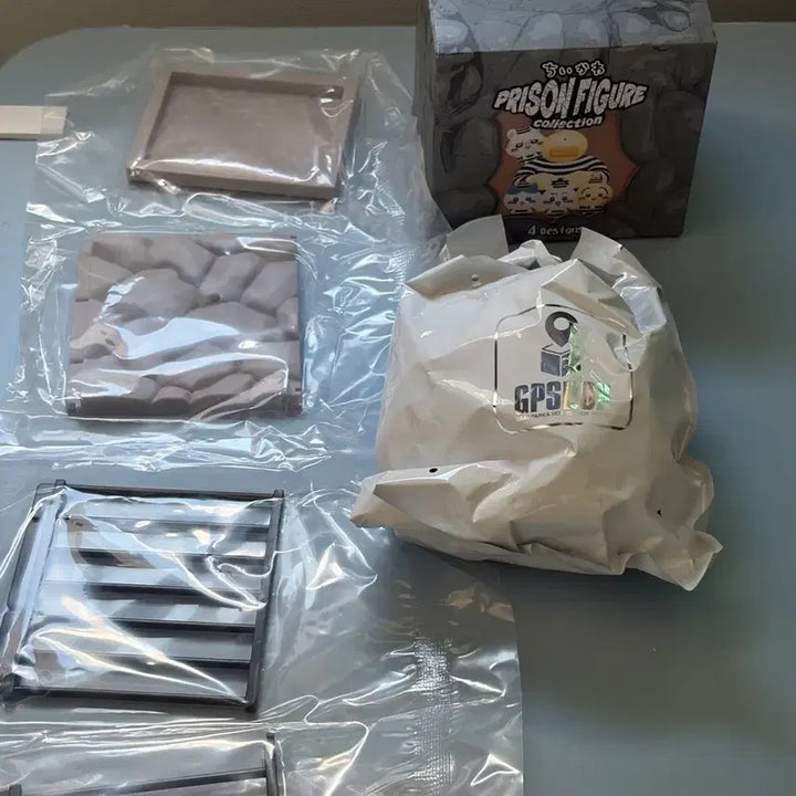 [BUNJANG] Chiikawa Prison Figure (Ode) - Sealed / [비닐미개봉]치이카와 프리즌피규어 오데