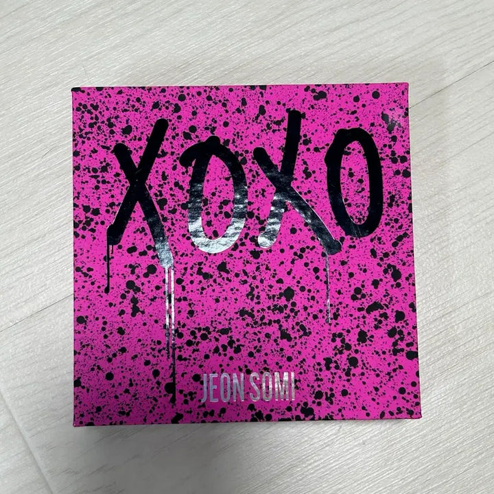 [BUNJANG] Jeon Somi 1st Album XOXO Kino Album / 전소미 1집 XOXO 키노 앨범