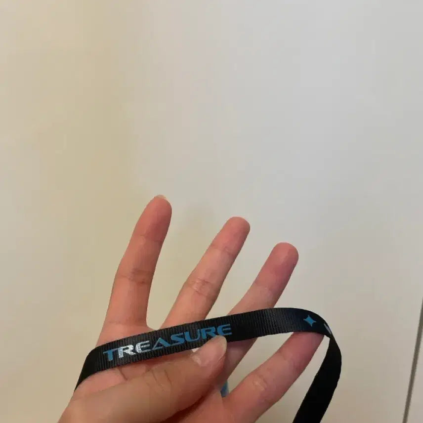 [BUNJANG] TREASURE TREASURE LIGHT Version 1 Lightstick / 트레저 트라이트 버전 1 응원봉
