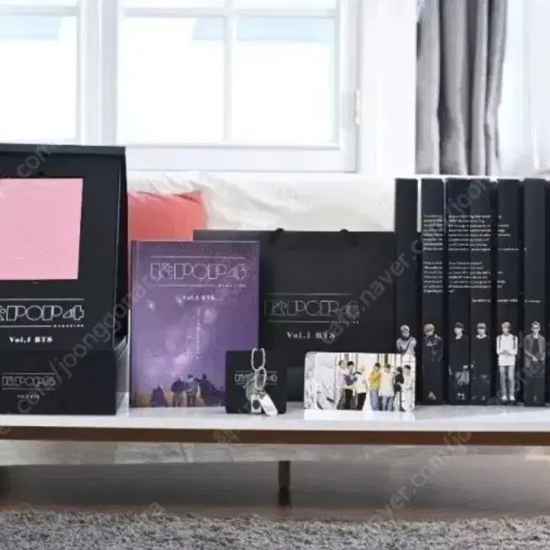[BUNJANG] BTS 4 Seasons Magazine Limited Edition (Sealed) / 미개봉 bts kpop 4 seasons magazine 한정판 판매