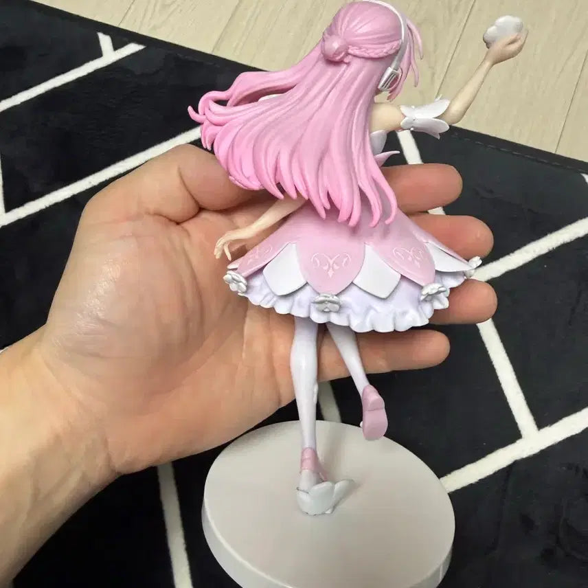 [BUNJANG] Megurine Luka Vocaloid Figure Pink Hair / 핑크핑크한 미소녀 피규어 노박스 전시품 피규어 판매